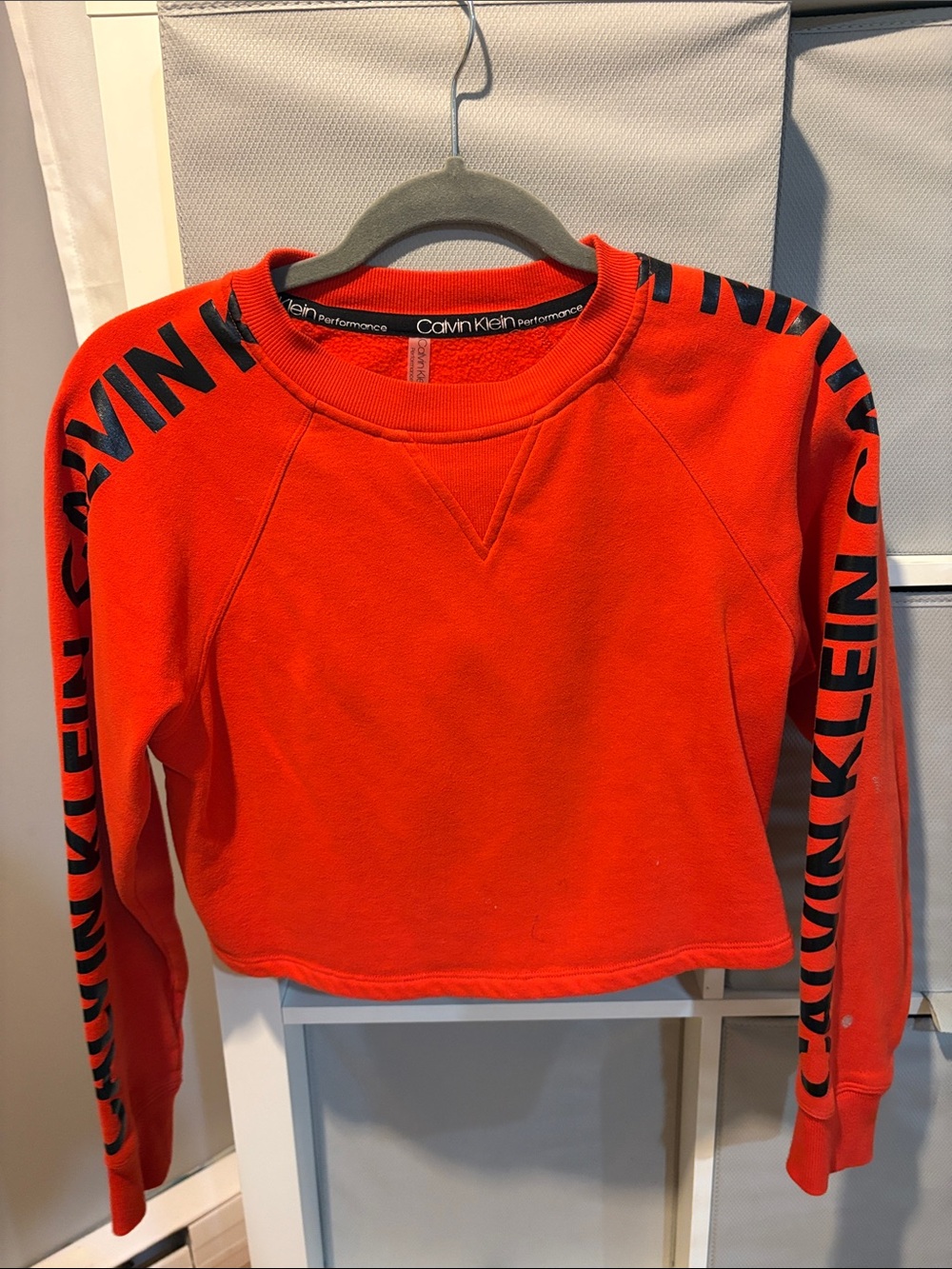 Calvin Klein Women's Bright Red Logo Sleeve Cropped Sweatshirt